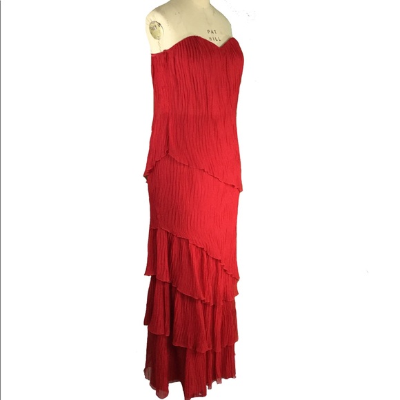 Silk pleated bustier gown - Picture 2 of 3